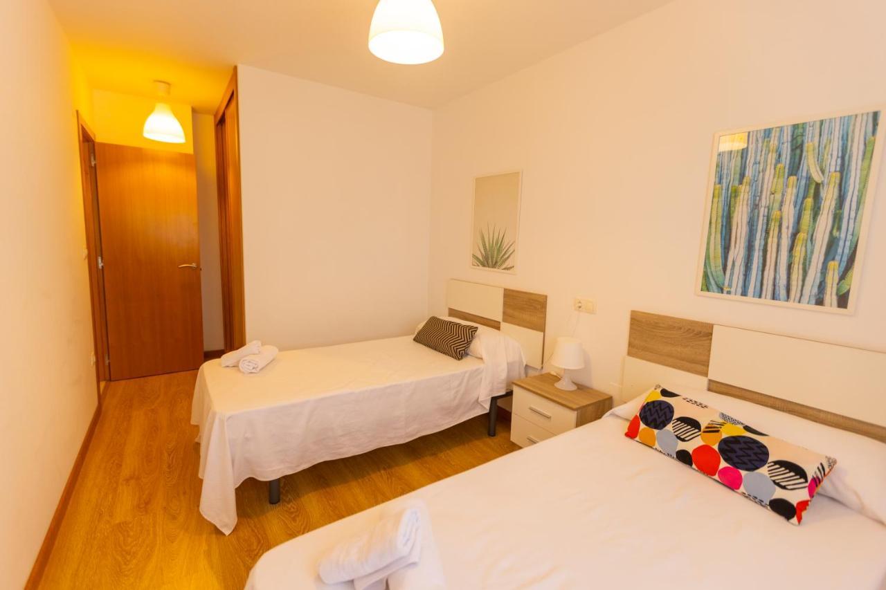 Apartagal-Playa De Llas, Foz Esterno foto