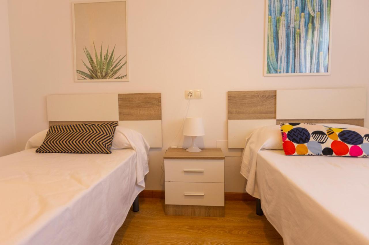 Apartagal-Playa De Llas, Foz Esterno foto