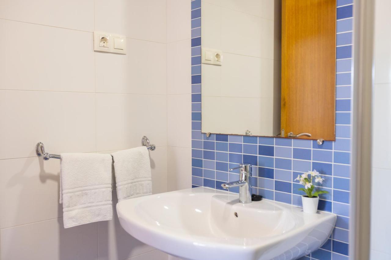 Apartagal-Playa De Llas, Foz Esterno foto