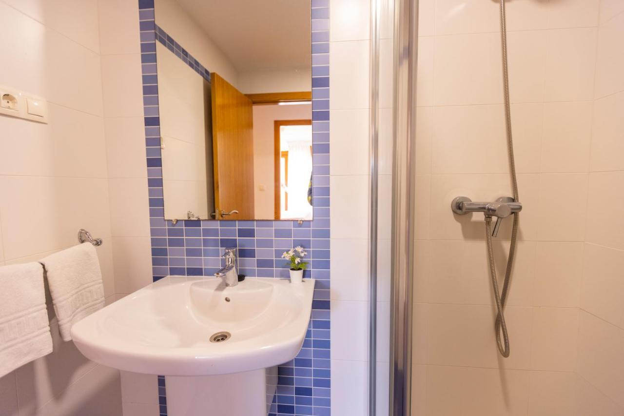 Apartagal-Playa De Llas, Foz Esterno foto